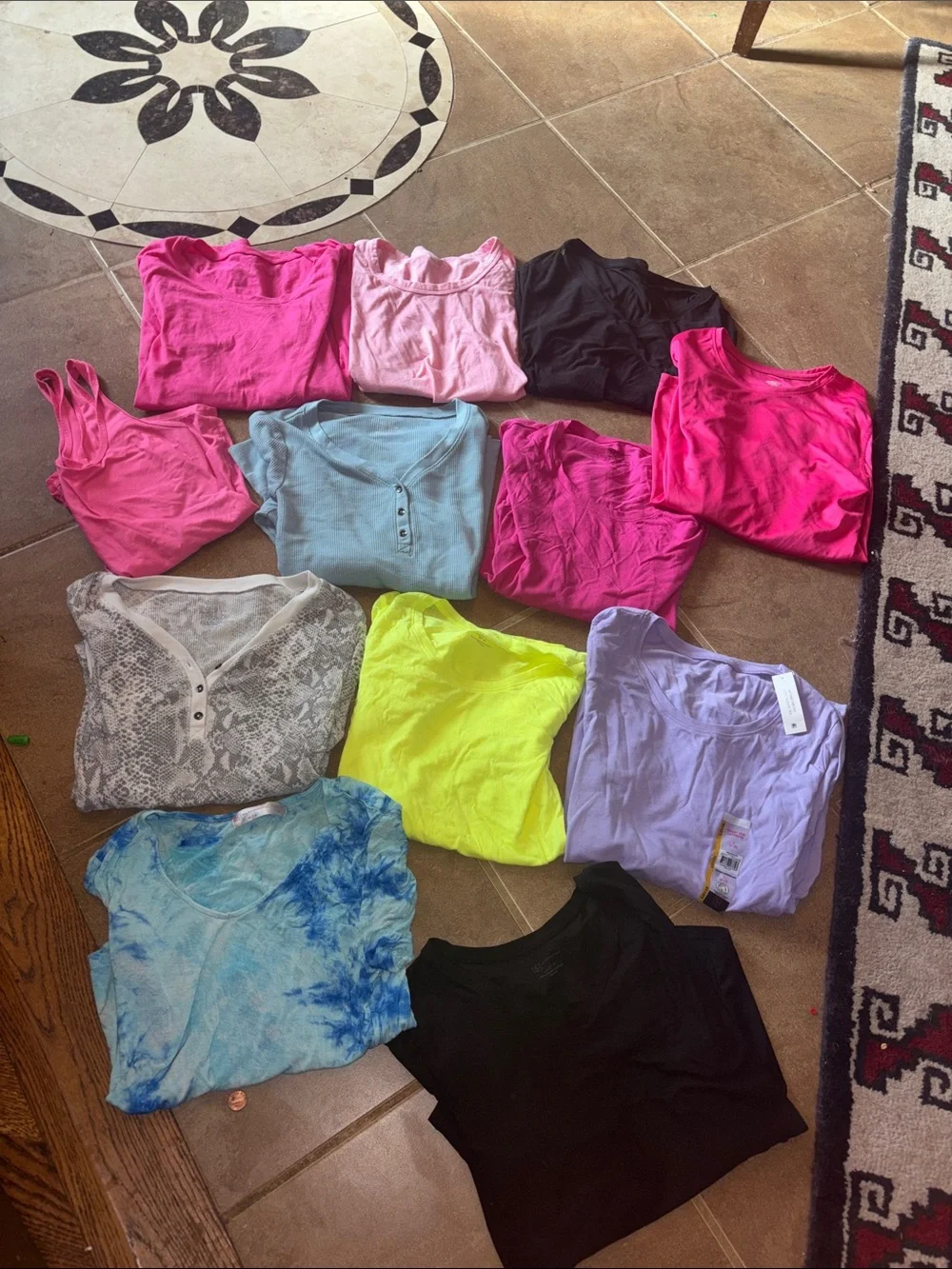 No boundaries basic active tees X 12! M/L